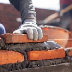 Se busca albañiles para construcción de cafetería con ayudantes