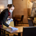 Se busca personal de limpieza para cafetería